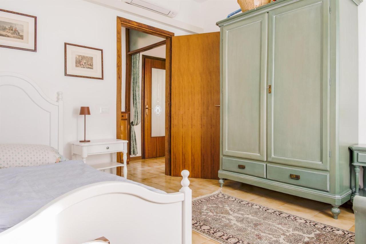 Villa Carini With 3000 Mq Garden & Heated Pool 卡斯特努沃德加尔达 外观 照片