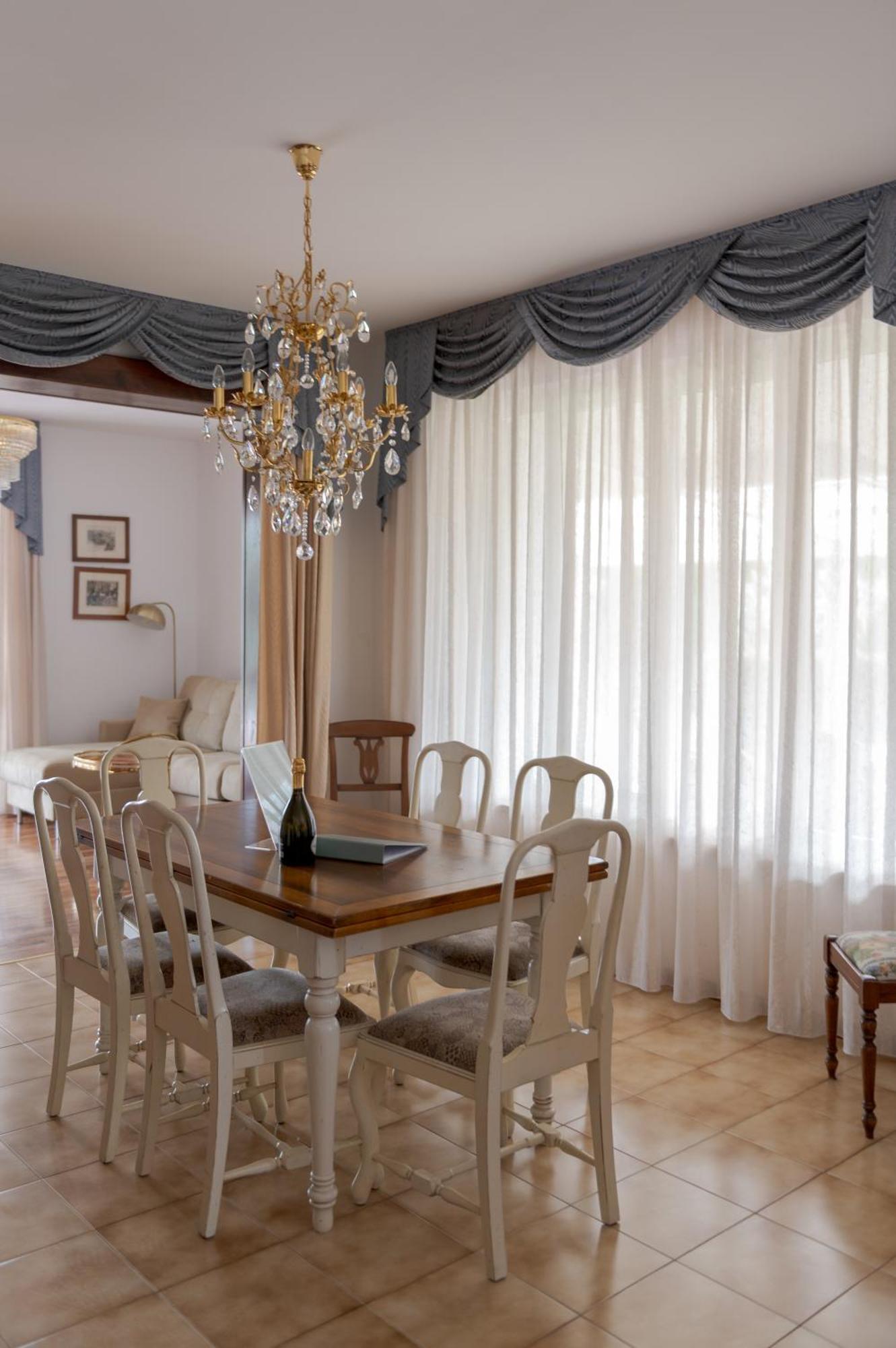 Villa Carini With 3000 Mq Garden & Heated Pool 卡斯特努沃德加尔达 外观 照片